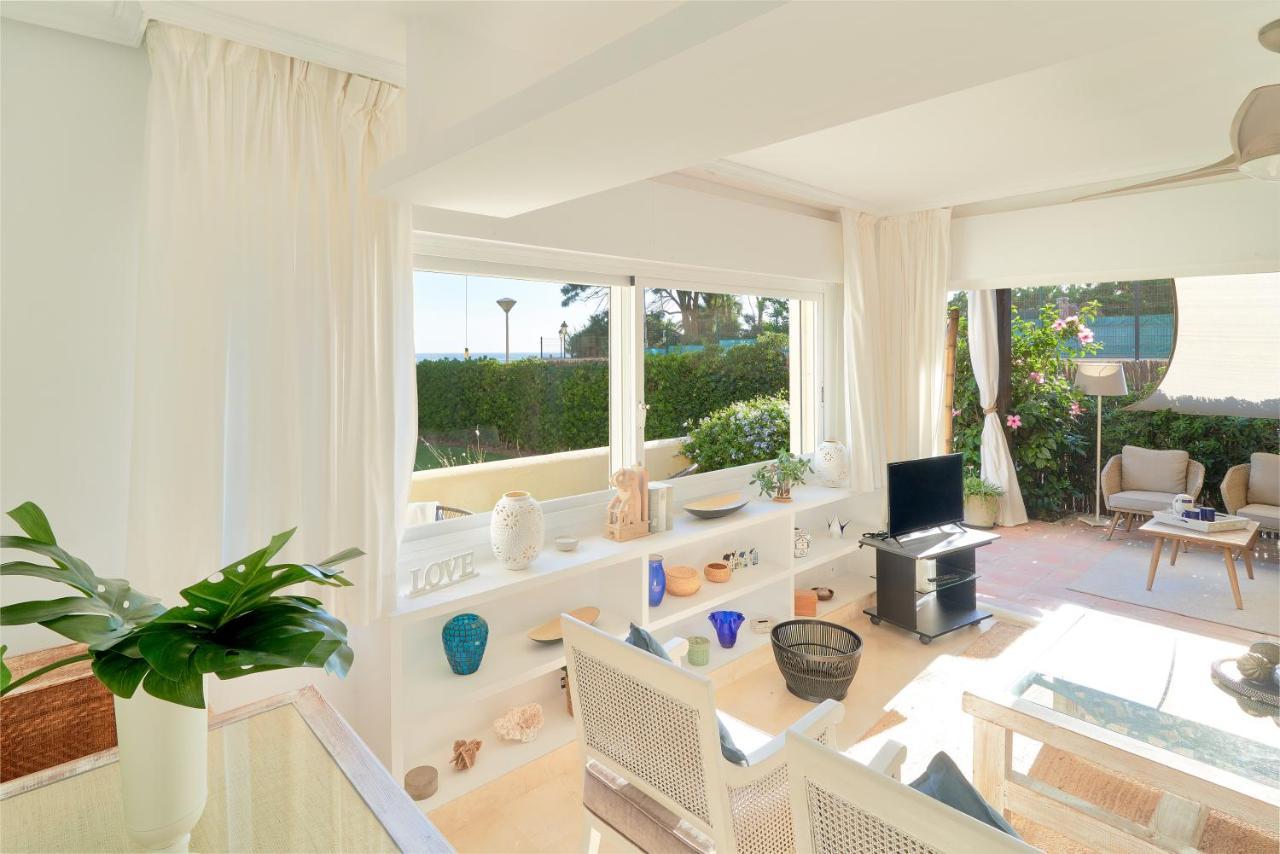 Front Elviria